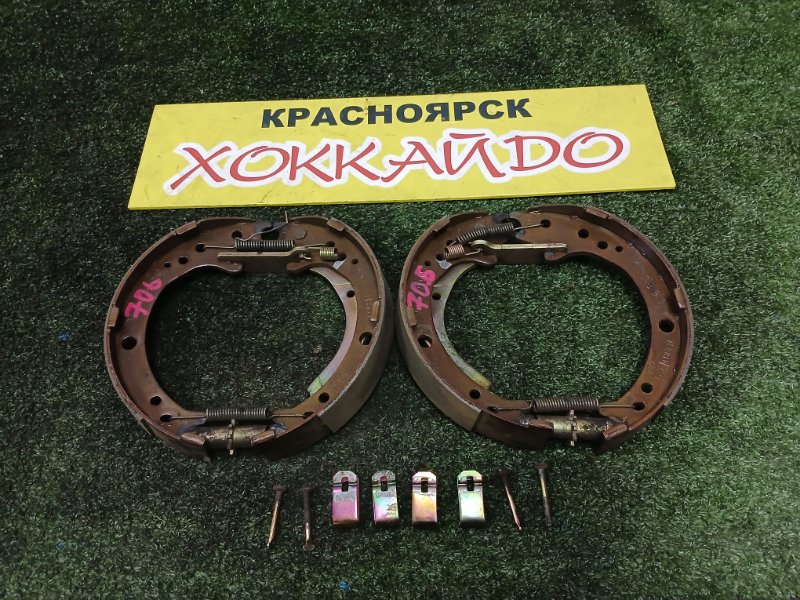 Колодки тормозные Honda CR-V RD7 K24A 09.2004 задние (б/у)