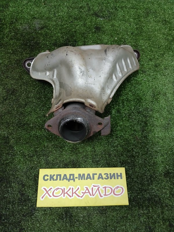 Коллектор выпускной Toyota Vitz NCP10 2NZ-FE 01.1999 (б/у)