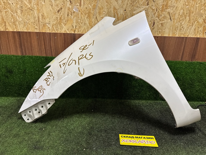 Крыло Toyota Wish ZNE10G 1ZZ-FE 09.2005 переднее левое (б/у)