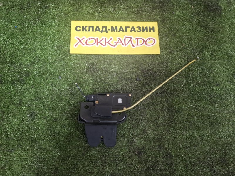 Замок багажника Toyota Cresta GX100 1G-FE 09.1996 задний (б/у)