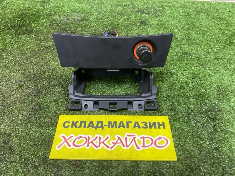 Пластиковые детали салона Mazda Axela BKEP LF-VE 06.2006 (б/у)