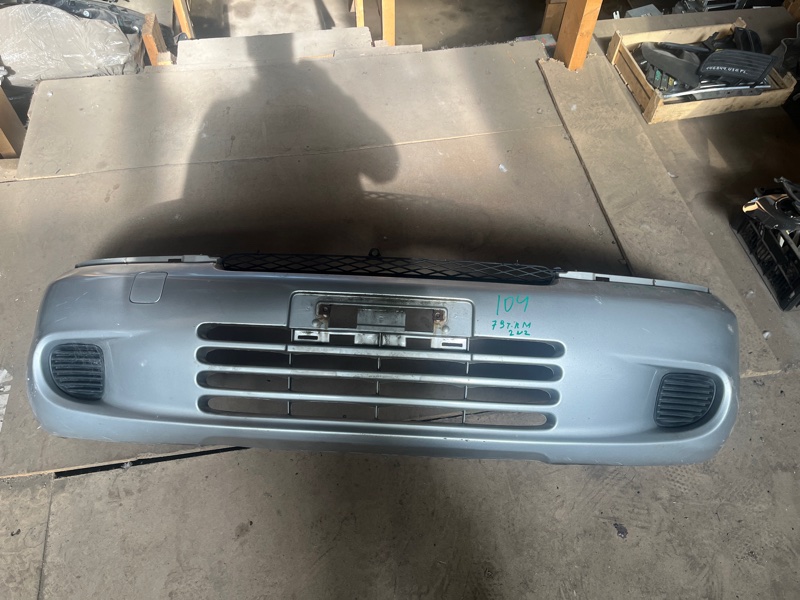 Бампер Toyota Funcargo NCP20 2NZ-FE 08.1999 передний (б/у)