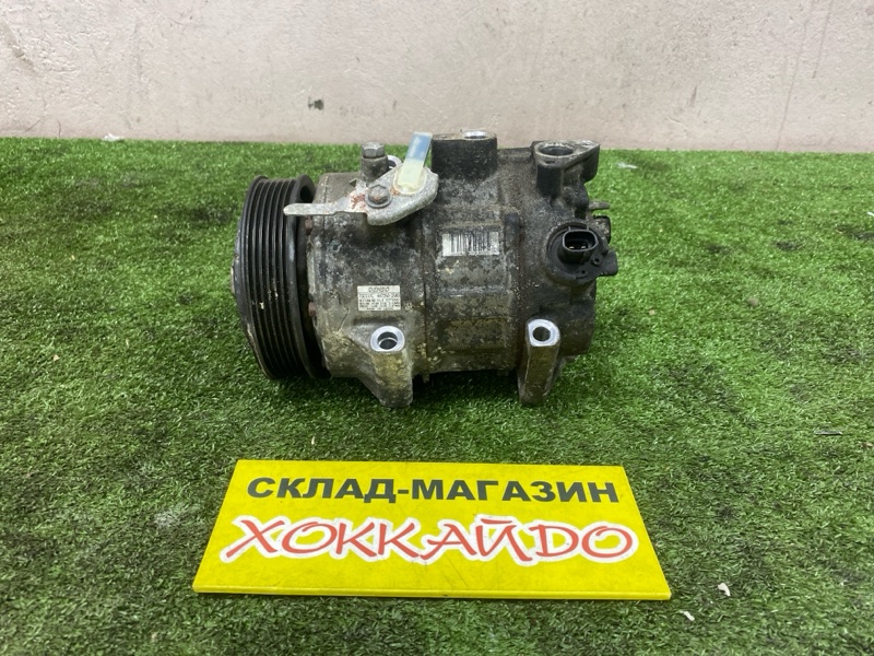 Компрессор кондиционера Toyota Voxy ZRR80G 3ZR-FAE 01.2014 (б/у)
