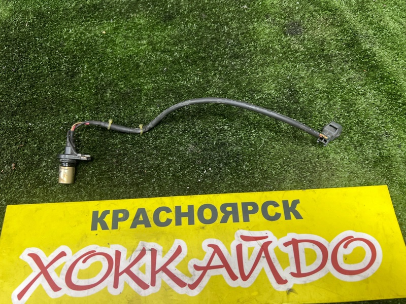 Датчик положения коленвала Toyota Wish ZNE10G 1ZZ-FE 09.2005 (б/у)