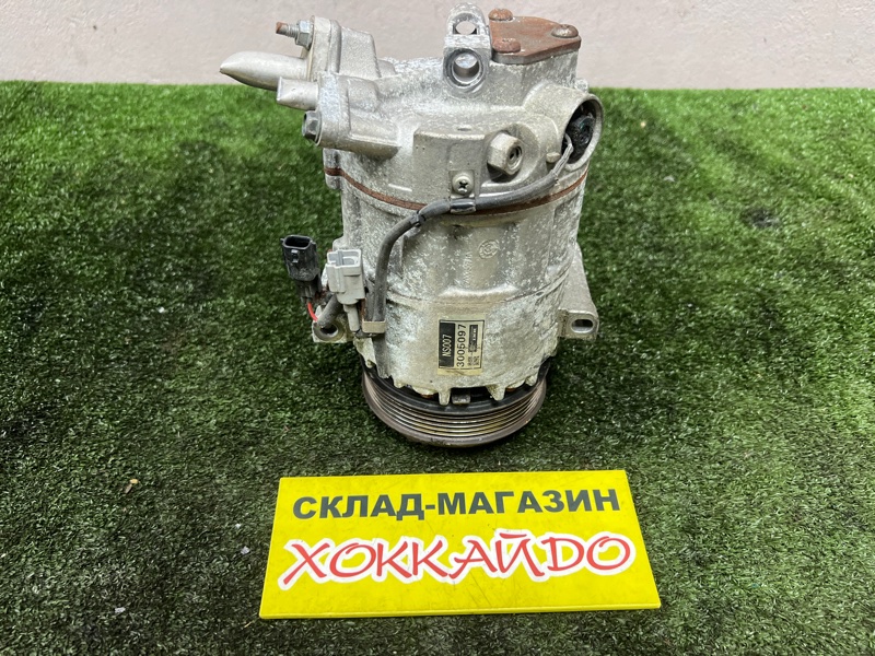 Компрессор кондиционера Nissan Serena NC25 MR20DE 05.2005 (б/у)