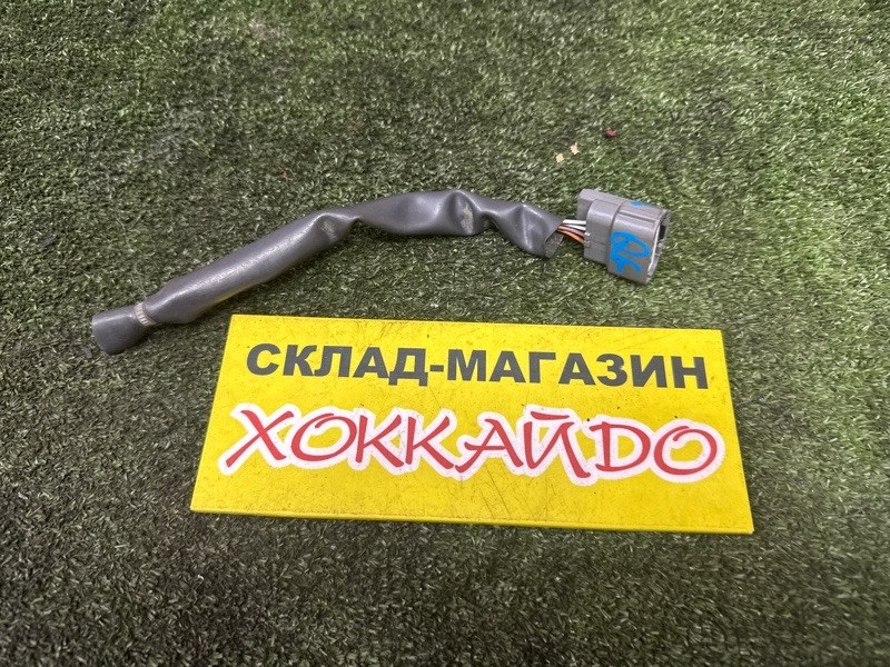 Разъем Nissan Bluebird EU14 QG18DD 09.1998 (б/у)