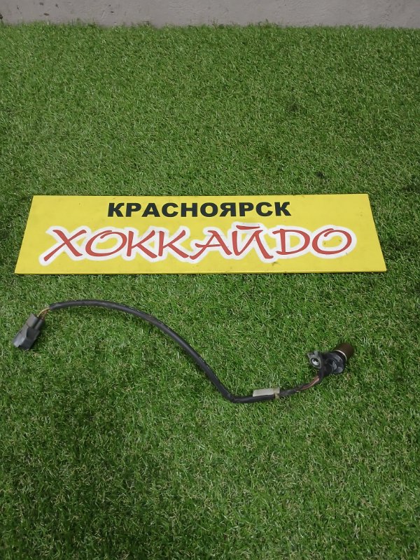 Датчик положения коленвала Toyota Wish ZNE10G 1ZZ-FE 09.2005 (б/у)