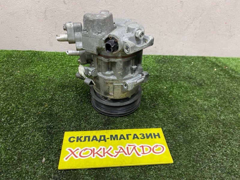 Компрессор кондиционера Toyota Wish ZNE10G 1ZZ-FE 09.2005 (б/у)