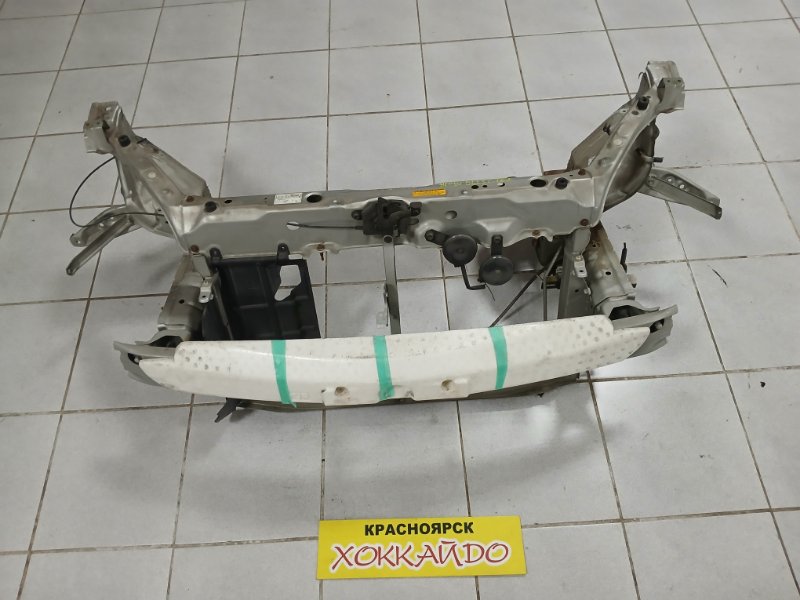 Рамка радиатора Toyota Ist NCP60 2NZ-FE 05.2002 (б/у) Рамка радиатора Toyota Ist NCP60 2NZ-FE 05.2002 (б/у)