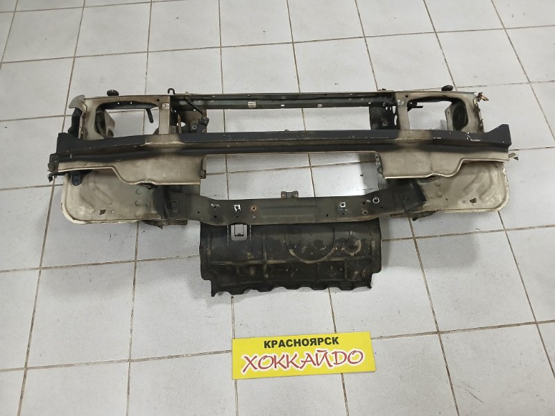 Рамка радиатора Mitsubishi Pajero V45W 6G74 05.1997 (б/у) Рамка радиатора Mitsubishi Pajero V45W 6G74 05.1997 (б/у)