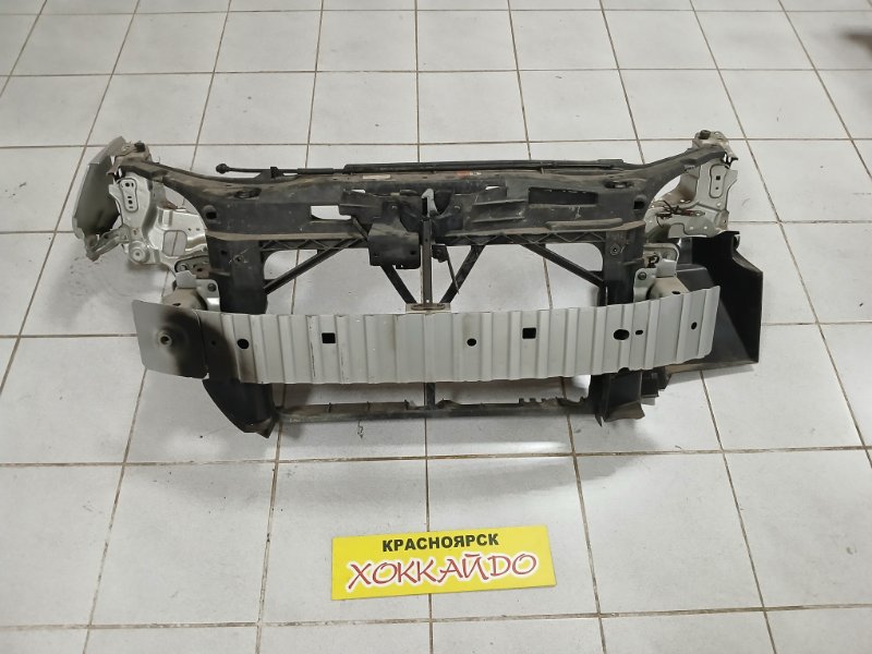 Рамка радиатора Mazda Axela BK5P ZY-VE 06.2006 (б/у)