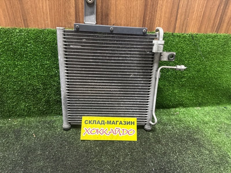 Радиатор кондиционера Mazda Demio DW3W B3E 12.1999 (б/у)