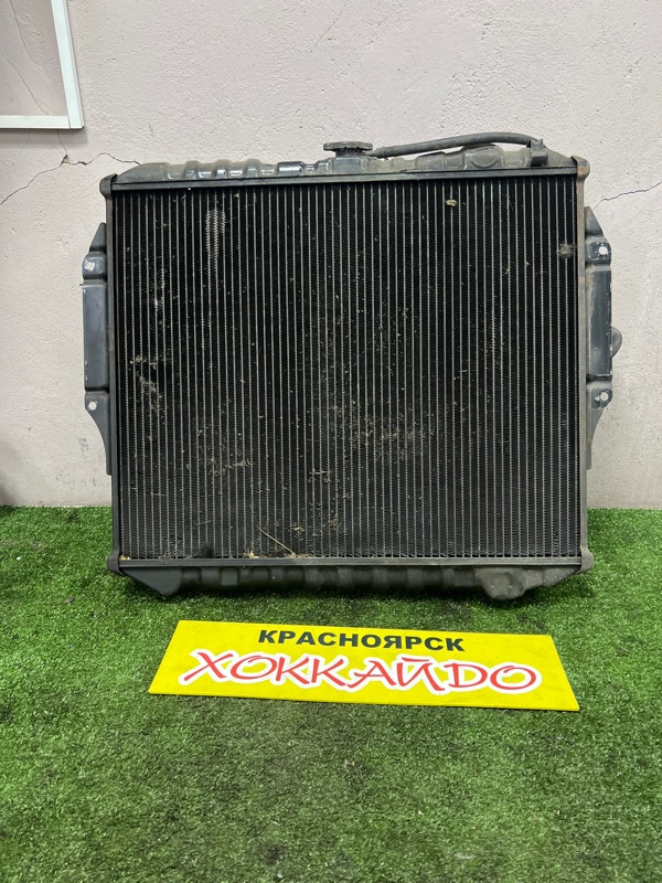 Радиатор двигателя Mitsubishi Pajero V45W 6G74 05.1997 (б/у) Радиатор двигателя Mitsubishi Pajero V45W 6G74 05.1997 (б/у)