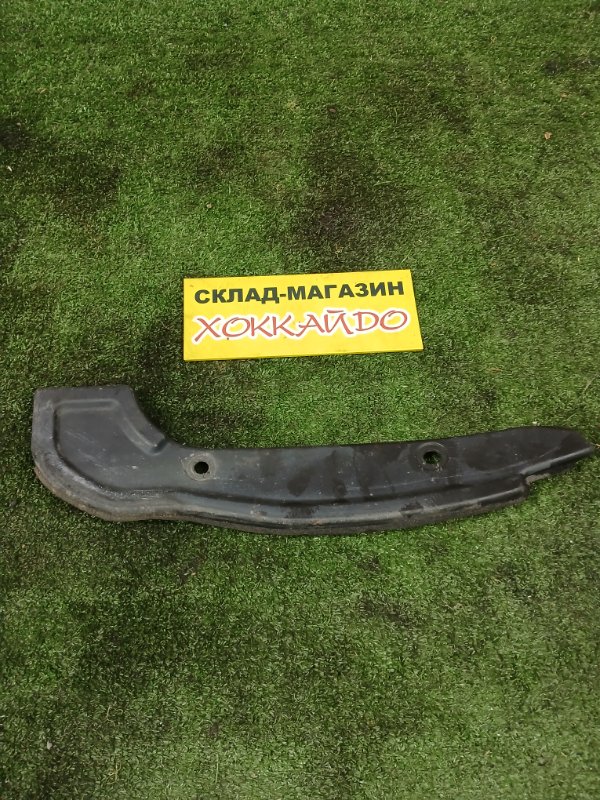 Подкрылок Toyota Ipsum SXM10G 3S-FE 04.1998 задний левый (б/у)