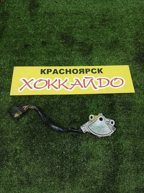 Датчик положения селектора АКПП Mitsubishi Pajero V45W 6G74 01.1991 (б/у)