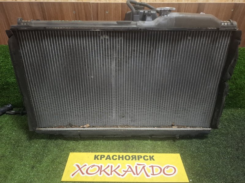 Радиатор двигателя Toyota Soarer UZZ40 3UZ-FE 04.2001 (б/у)