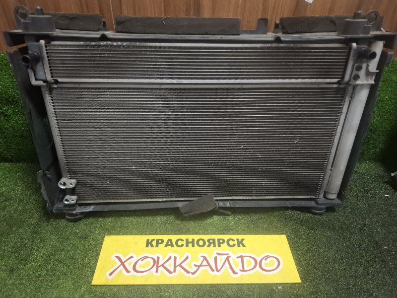 Радиатор двигателя Toyota Prius ZVW30 2ZR-FXE 01.2009 (б/у)