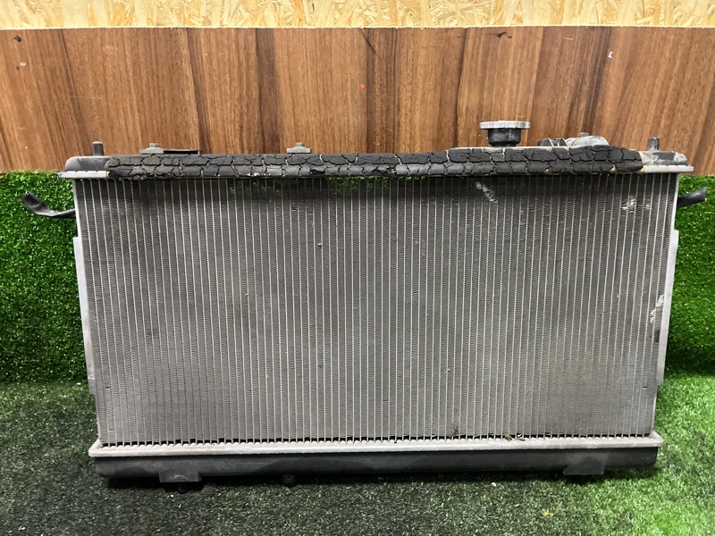 Радиатор двигателя Mazda Familia S-Wagon BJ5W ZL-VE 10.2000 (б/у)