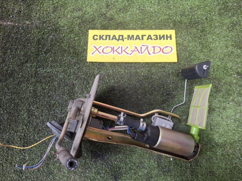 Насос топливный Toyota Raum EXZ10 5E-FE 08.1999 (б/у)