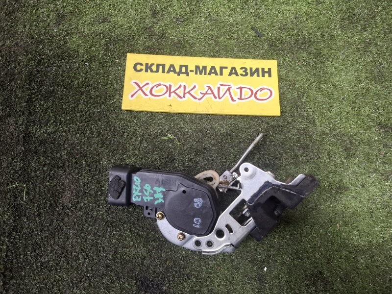 Замок багажника Toyota Raum EXZ10 5E-FE 08.1999 задний (б/у)