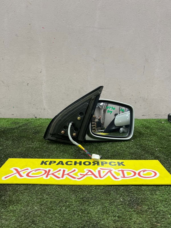 Зеркало боковое Nissan X-Trail NT30 QR20DE 06.2003 правое (б/у)
