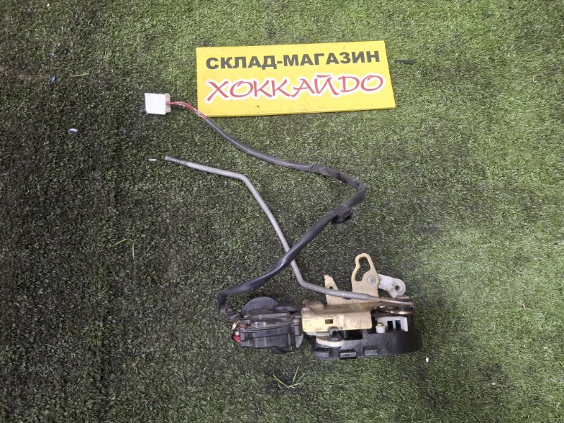 Замок дверной Mazda Familia S-Wagon BJ5W ZL-VE 10.2000 передний левый (б/у)