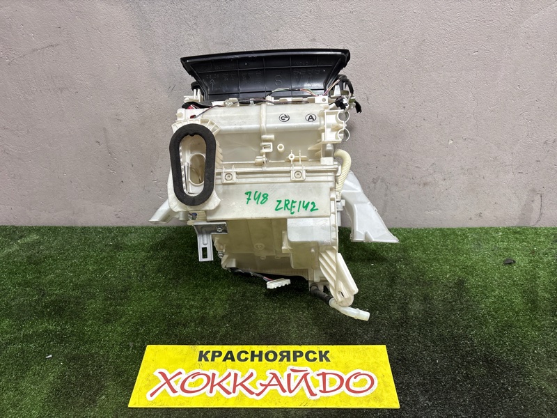 Корпус вентилятора отопителя Toyota Corolla Fielder ZRE142G 2ZR-FE 10.2006 (б/у)
