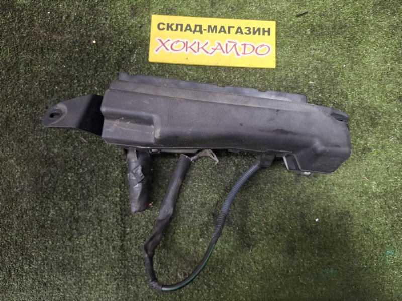 Блок предохранителей Toyota Avensis AZT251W 2AZ-FSE 07.2006 (б/у)