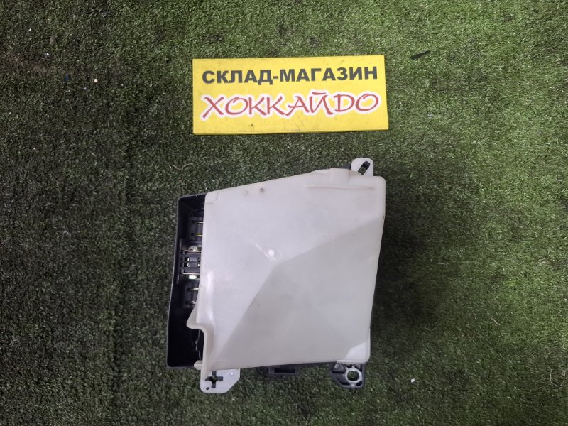 Блок предохранителей Mazda Familia S-Wagon BJ5W ZL-VE 10.2000 (б/у)