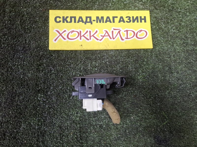 Кнопка стеклоподъемника Nissan Avenir PW11 SR20DE 05.2000 передняя левая (б/у)