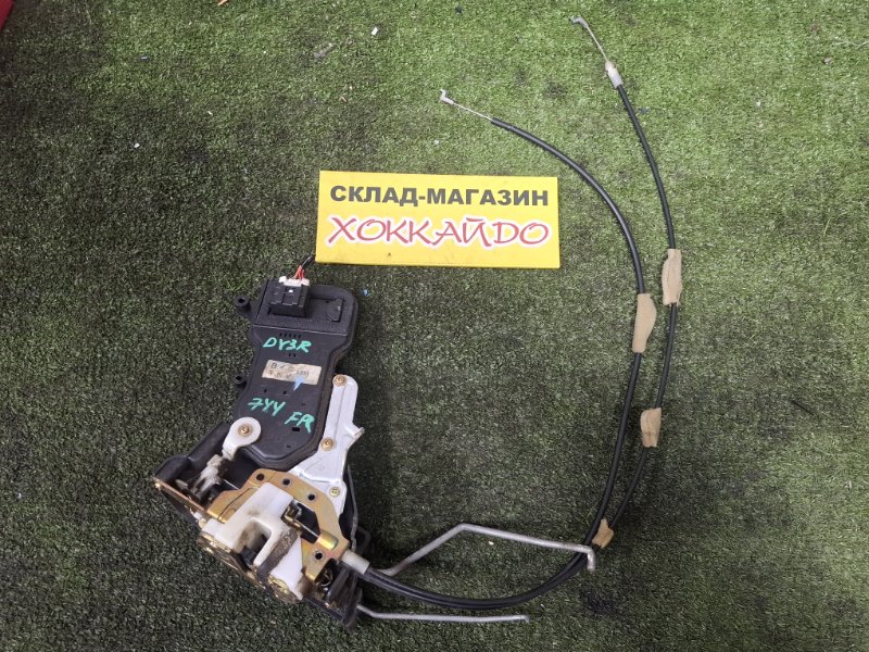 Замок дверной Mazda Demio DY3R ZJ-VE 08.2002 передний правый (б/у)