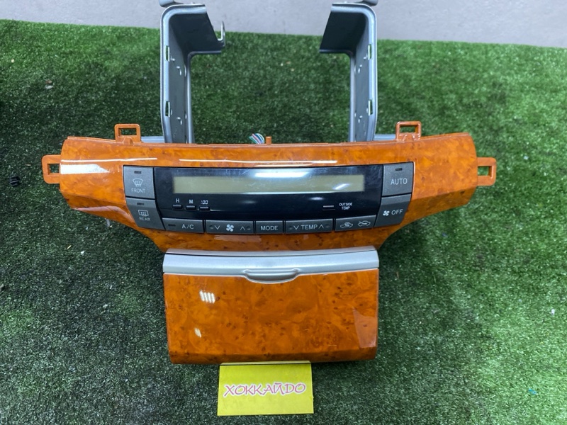 Блок управления климат-контролем Toyota Premio AZT240 1AZ-FSE 12.2004 (б/у)