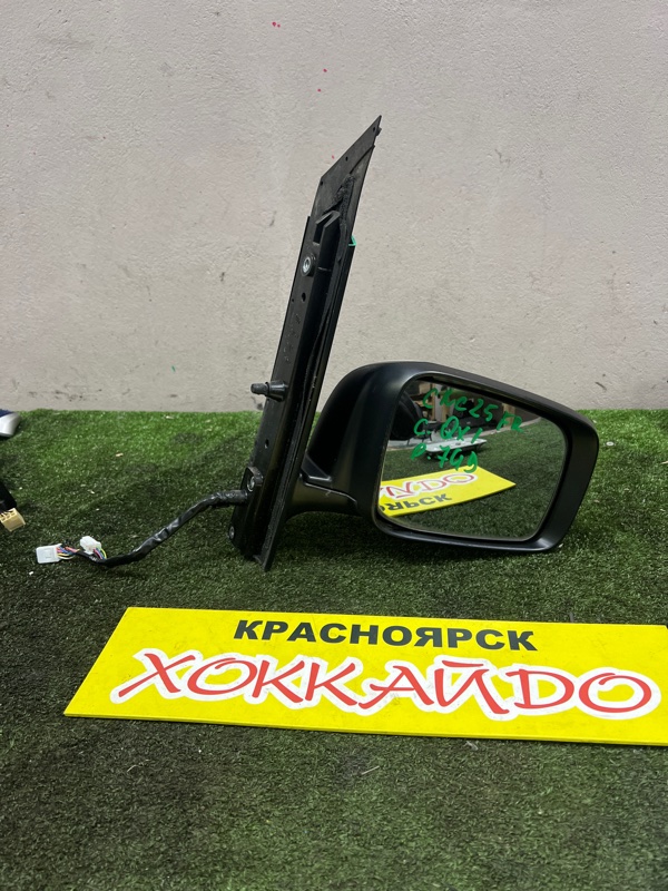 Зеркало боковое Nissan Serena CNC25 MR20DE 12.2007 правое (б/у)