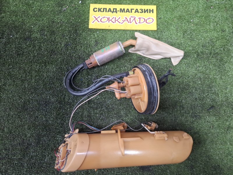 Насос топливный Nissan Rasheen RHNB14 SR18DE 12.1994 (б/у)