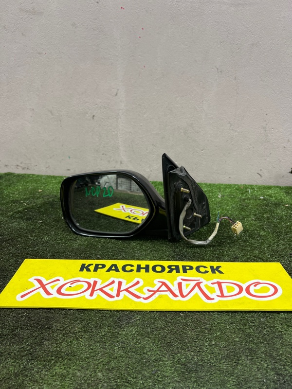 Зеркало боковое Toyota Funcargo NCP20 2NZ-FE 08.1999 левое (б/у)