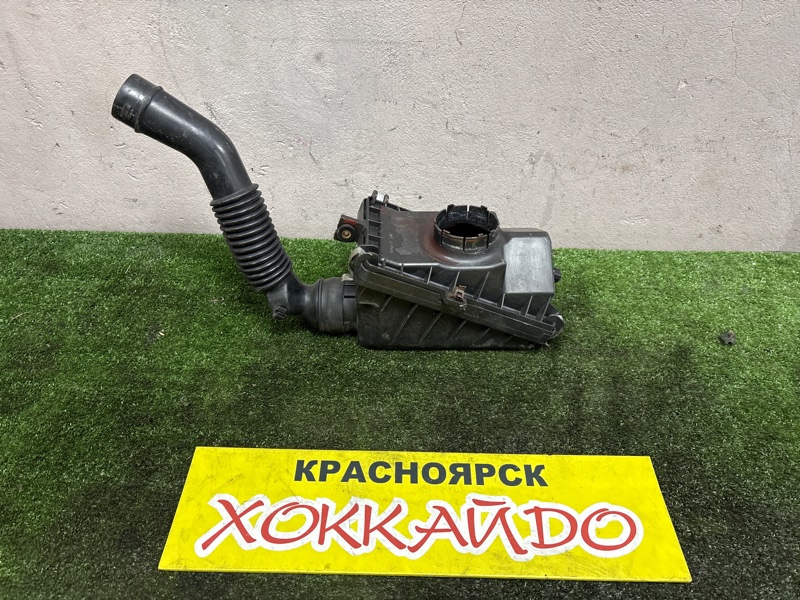 Корпус воздушного фильтра Honda Logo GA3 D13B 10.1996 (б/у)