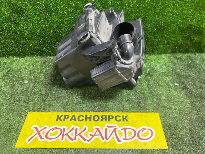 Корпус воздушного фильтра Mazda Axela BKEP LF-DE 10.2003 (б/у)