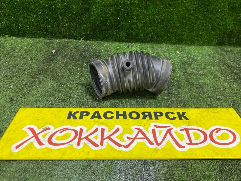 Патрубок воздушного фильтра Mazda Axela BKEP LF-DE 10.2003 (б/у)