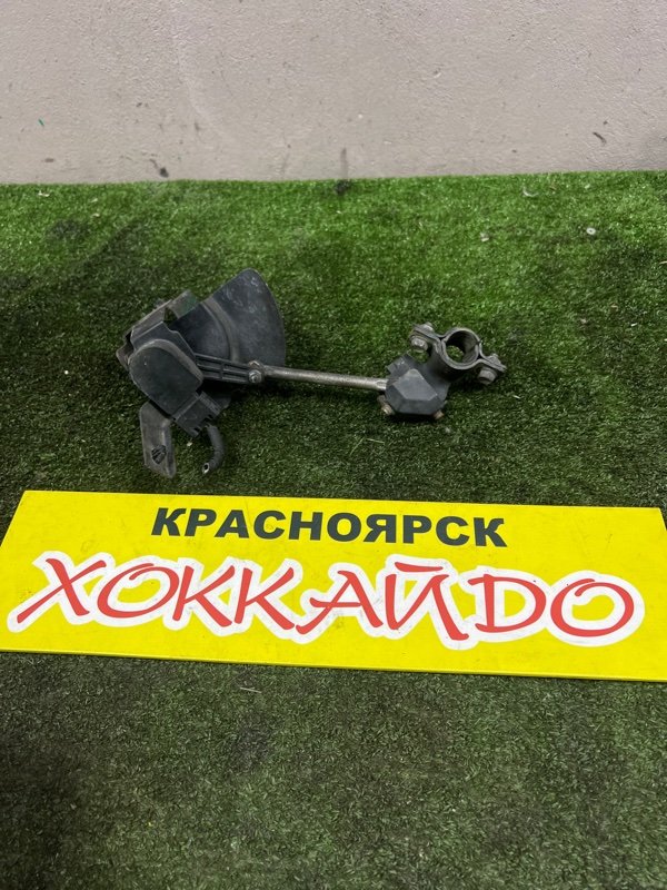Датчик высоты дорожного просвета Nissan Serena CNC25 MR20DE 12.2007 передний (б/у)