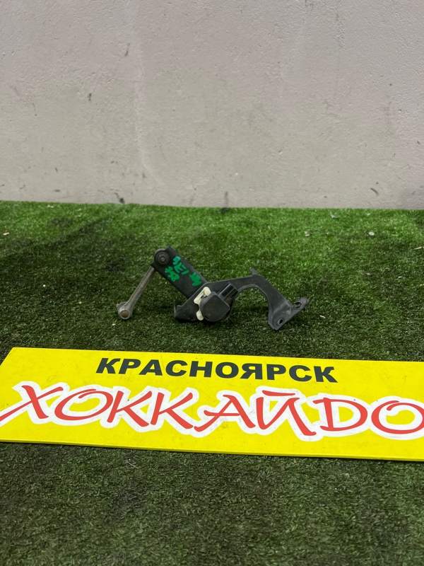Датчик высоты дорожного просвета Honda Edix BE1 D17A 07.2004 задний (б/у)
