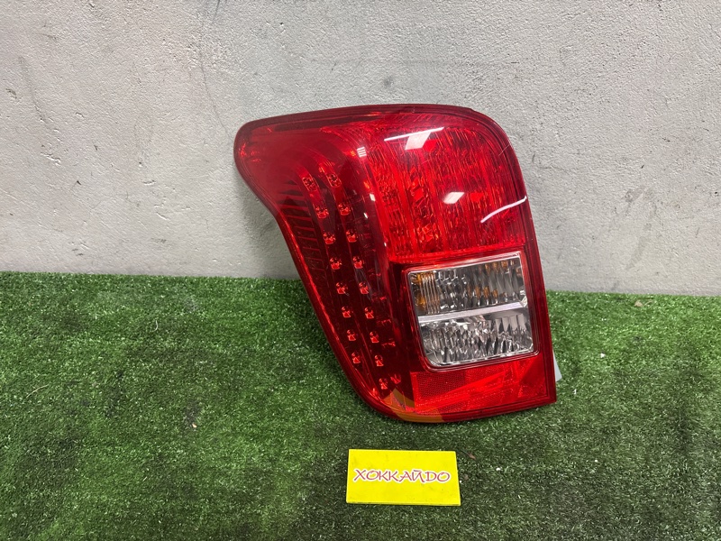 Фонарь стоп-сигнала Toyota Corolla Fielder NZE141G 1NZ-FE 10.2006 левый (б/у)