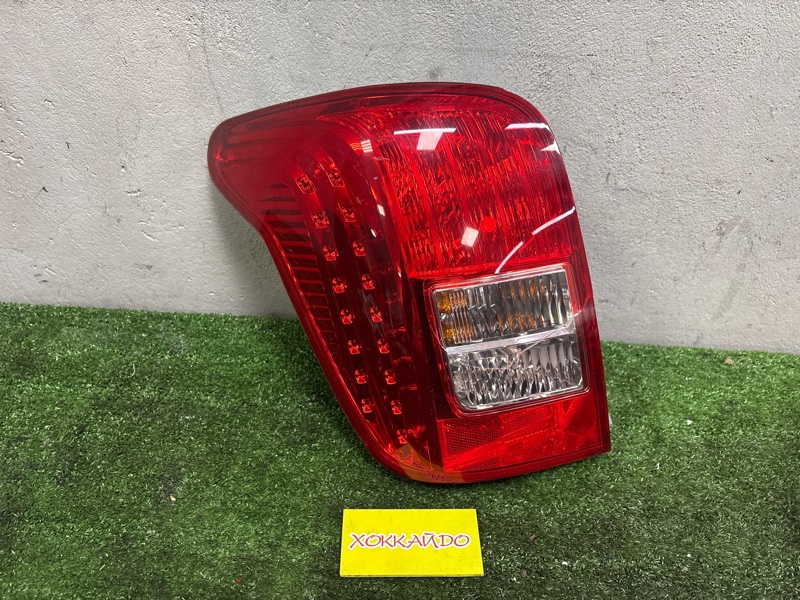 Фонарь стоп-сигнала Toyota Corolla Fielder ZRE142G 2ZR-FE 10.2006 левый (б/у)