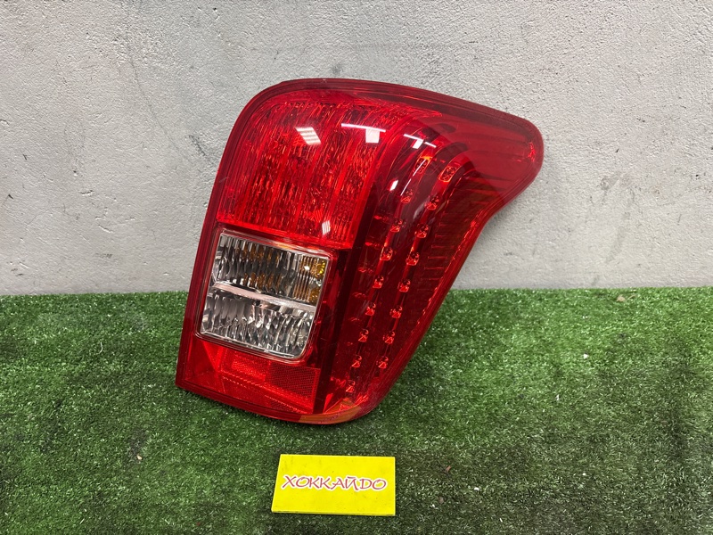 Фонарь стоп-сигнала Toyota Corolla Fielder ZRE142G 2ZR-FE 10.2006 правый (б/у)