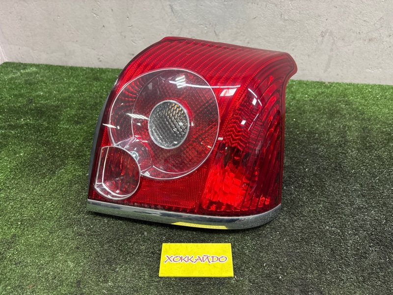 Фонарь стоп-сигнала Toyota Avensis AZT255 1AZ-FSE 07.2006 правый (б/у)