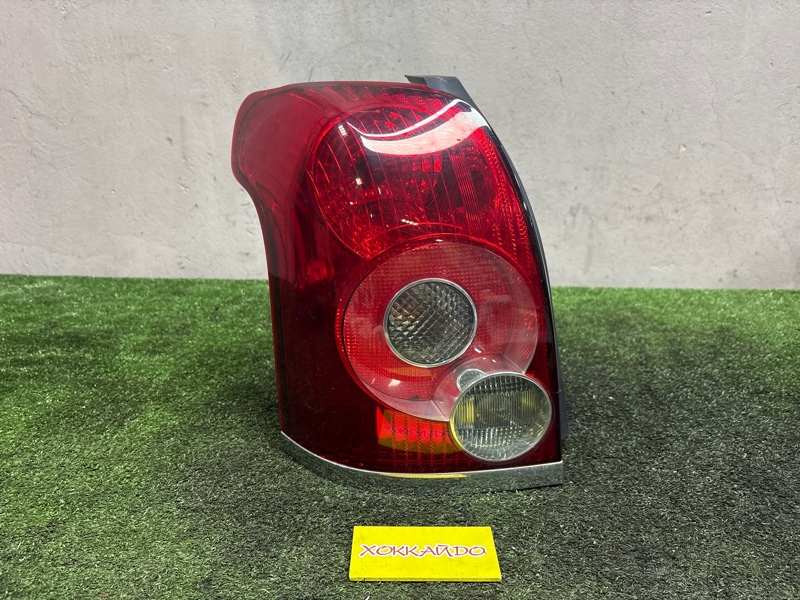 Фонарь стоп-сигнала Toyota Avensis AZT251W 2AZ-FSE 07.2006 левый (б/у)