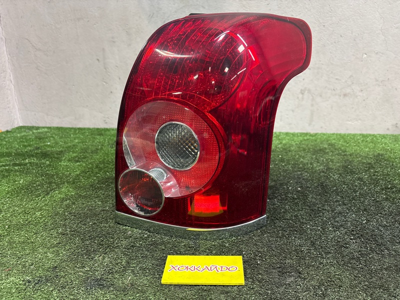 Фонарь стоп-сигнала Toyota Avensis AZT251W 2AZ-FSE 07.2006 правый (б/у)