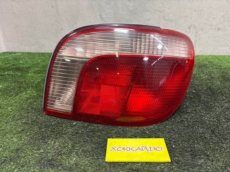 Фонарь стоп-сигнала Toyota Vitz SCP10 1SZ-FE 01.1999 правый (б/у)