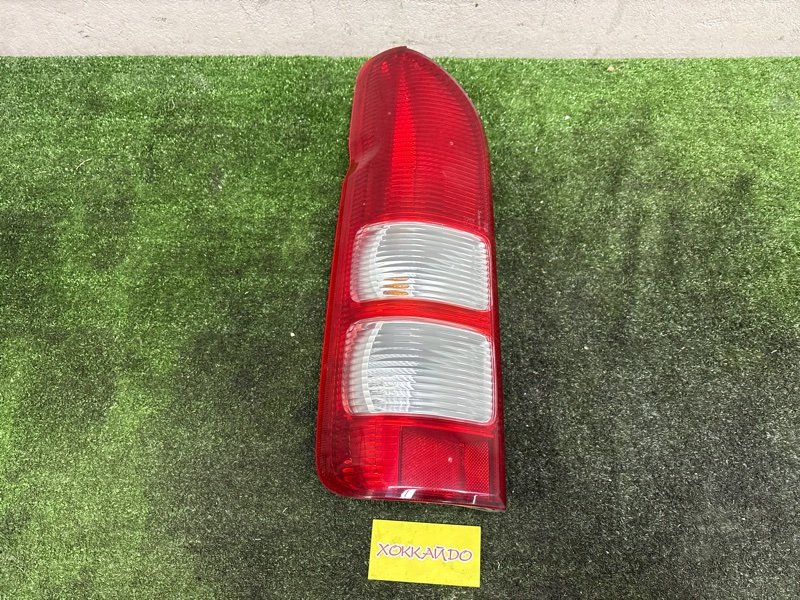 Фонарь стоп-сигнала Toyota Hiace TRH214W 2TR-FE 12.2013 левый (б/у)