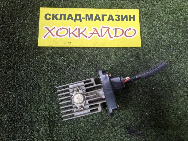 Реостат печки Toyota Hiace Regius RCH47W 3RZ-FE 04.1997 (б/у)