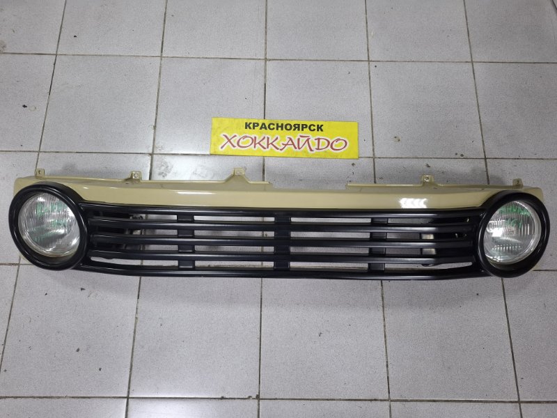 Решетка радиатора Nissan Rasheen RHNB14 SR18DE 12.1994 (б/у)